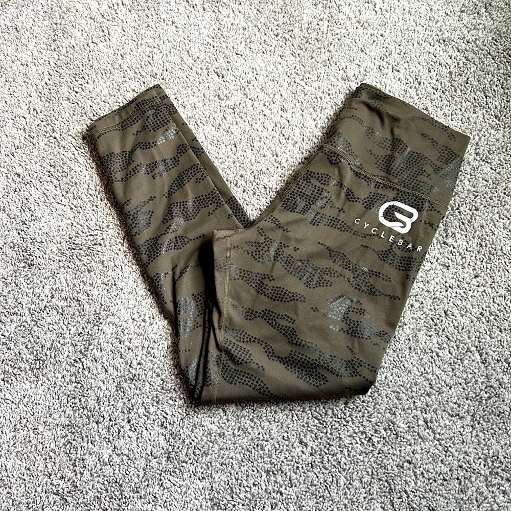 Cyclebar glyder leggings